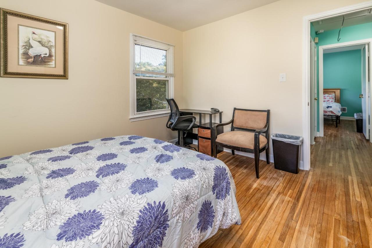 Centrally Located Spacious Abode Charlotte Exterior foto